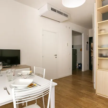 Corso House 아파트 *